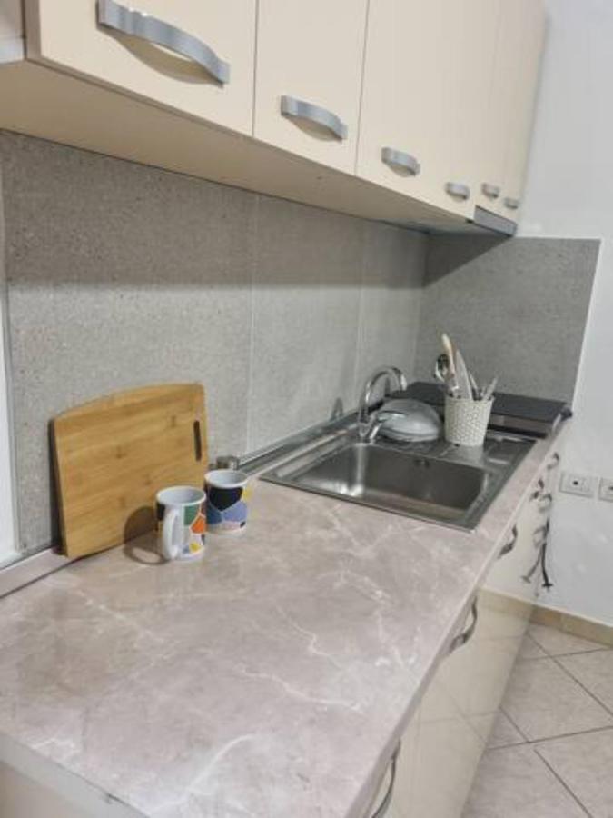 #Beautiful New Apartment,Studio- Close Tirana City Center Exterior foto